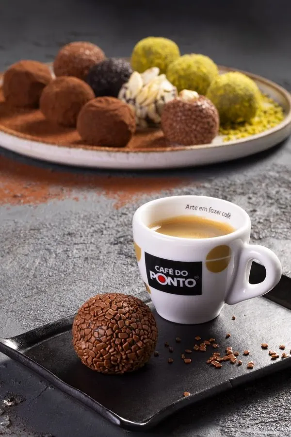 Espresso com brigadeiro belga
